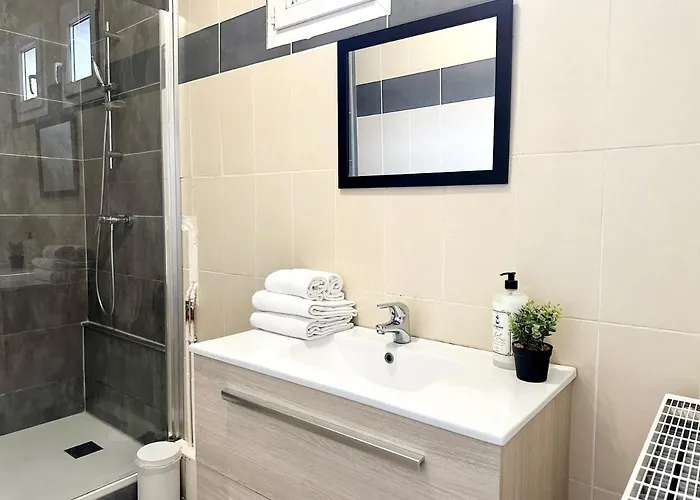 Apartment Le Lutz - Moderne Spacieux - Hyper Centre - Parking *